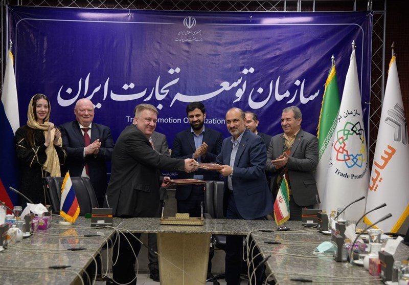 Iran Signs $450m Deal to Export Cars to Russia