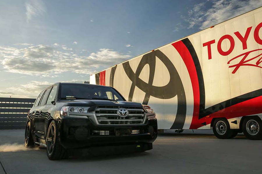 Toyota Claims 'World's Fastest SUV' Title 6
