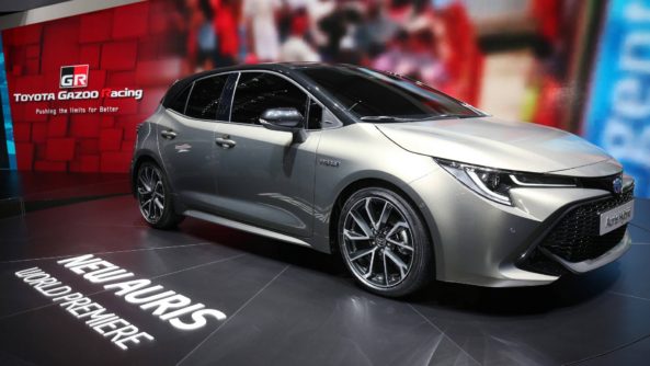 Next Generation Toyota Auris Debuts in Geneva 13