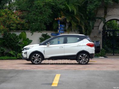 BYD Yuan Subcompact Crossover 11