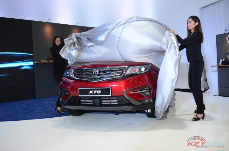 Proton Officially Unveils the Geely Boyue-Based X70 SUV 2