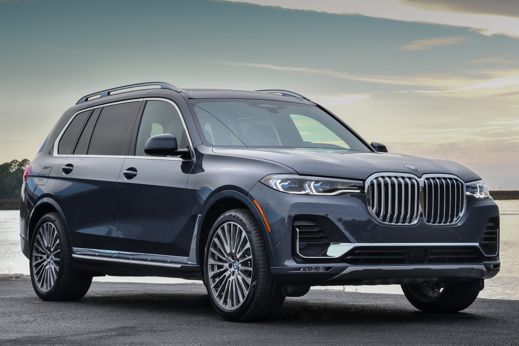 BMW X7 Launched in Pakistan and India 4