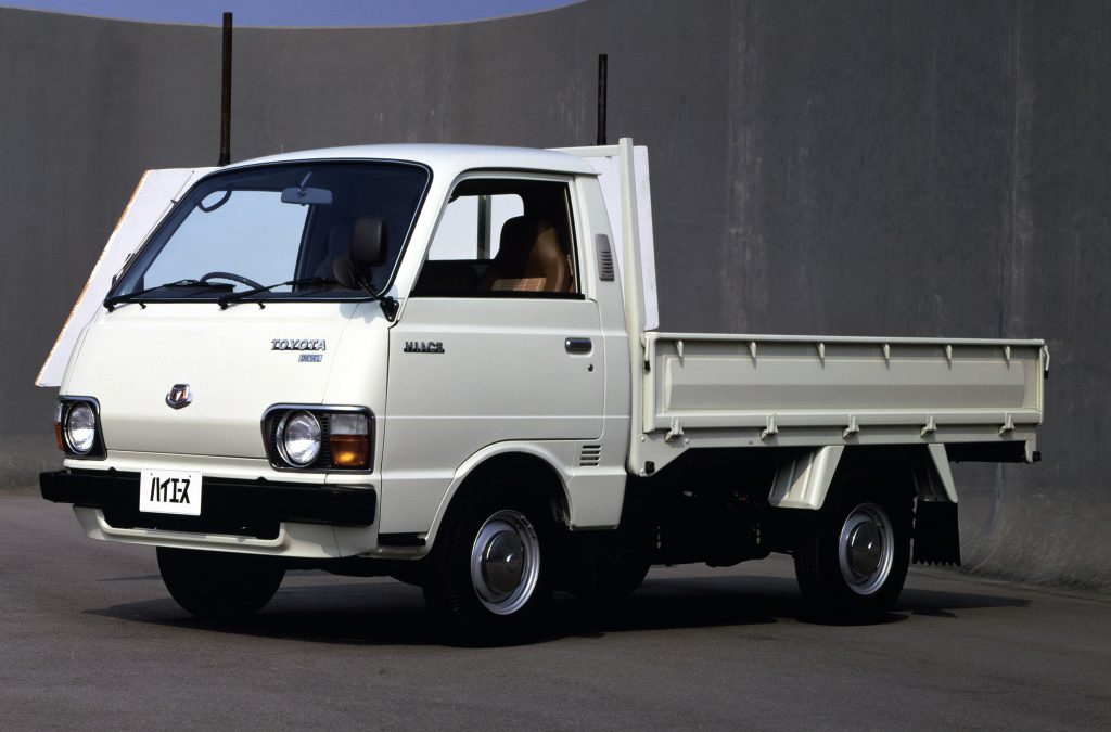 Toyota hiace truck