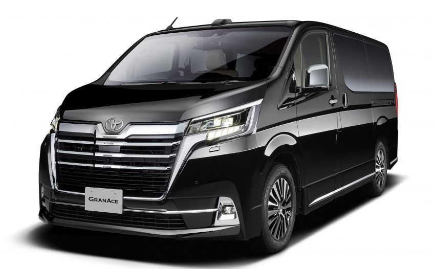 Toyota to Unveil GranAce MPV at Tokyo Motor Show 5