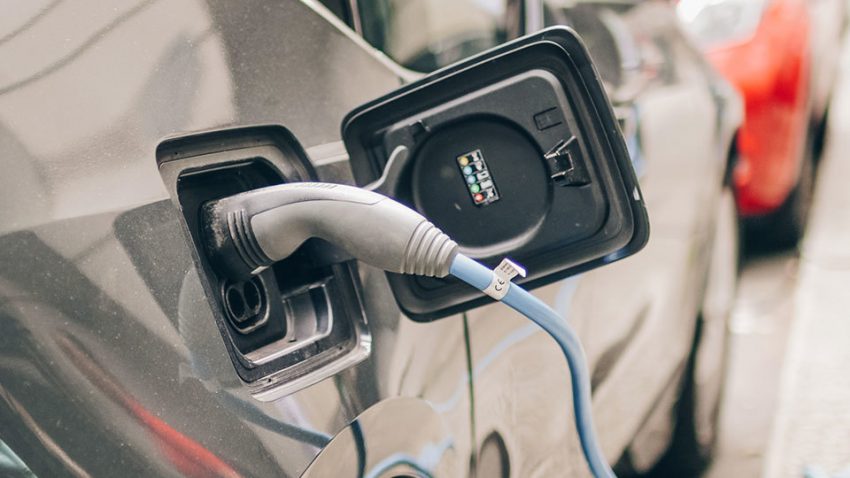 are electric cars viable for pakistani consumers