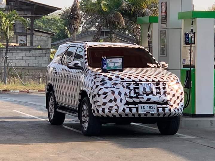 Toyota Hilux and Fortuner Facelift Spotted Testing in Thailand 1
