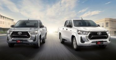 2020 Toyota Hilux Facelift Debuts in Thailand 6