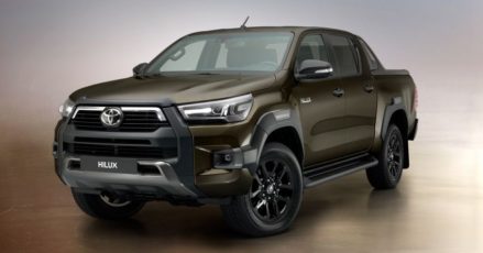 2020 Toyota Hilux Facelift Debuts in Thailand 10