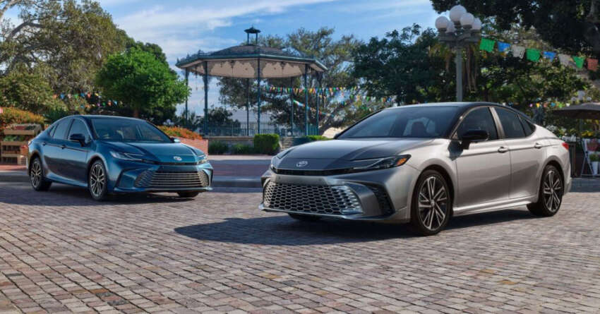 2025 Toyota Camry reveal 3 850x445