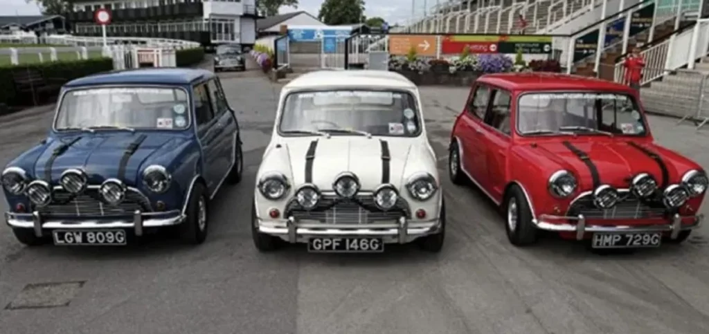 Mini Cooper in "The Italian Job"- The Star Behind the Heist 3