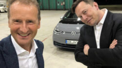 Diess Tesla CEO Elon Musk selfie