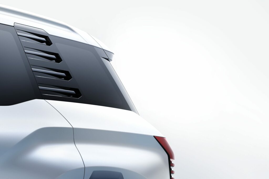 Mitsubishi 20Motors 207 Seater 20SUV 20Concept 20(Rear) 20teaser