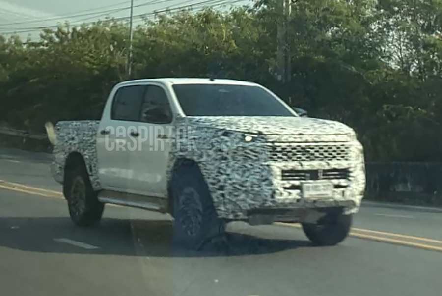 Spyshot NEW Toyota Hilux 2025 2