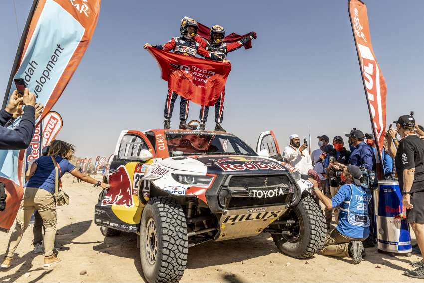 Toyota GR DKR Hilux – 2022 Dakar Rally – Nasser Al Attiyah 1 e1642406745311 850x567 1