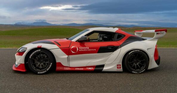 Toyota Develops World's First Autonomous Drifting Technology 5