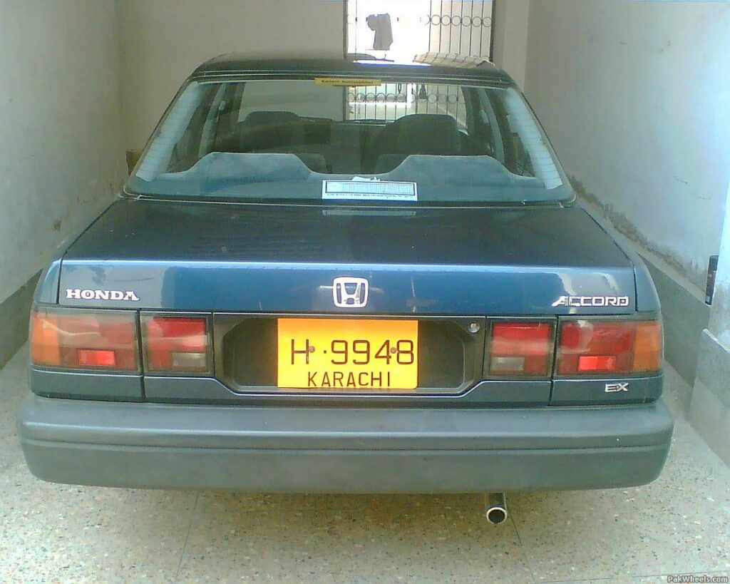 Third-Generation Honda Accord (1985-89): An Icon of Luxury and Reliability 11