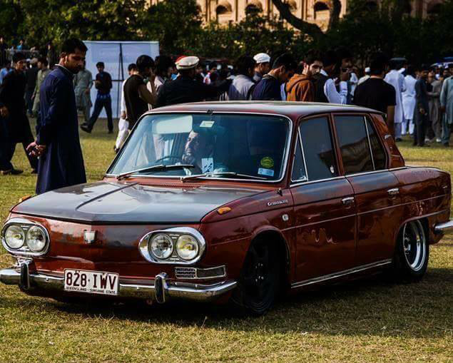 Remembering the Classic: Hino Contessa 1300 17