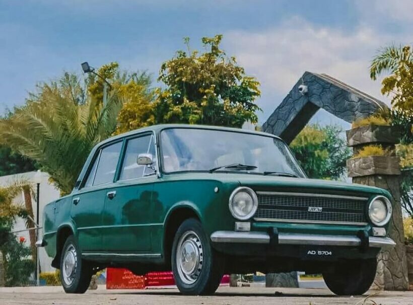 The Iconic Fiat 124 (1966-1974): A Revolutionary Compact Sedan 8