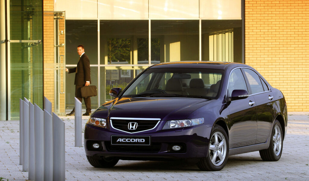 Honda Accord CL7/CL9: A JDM Icon in Pakistan 1