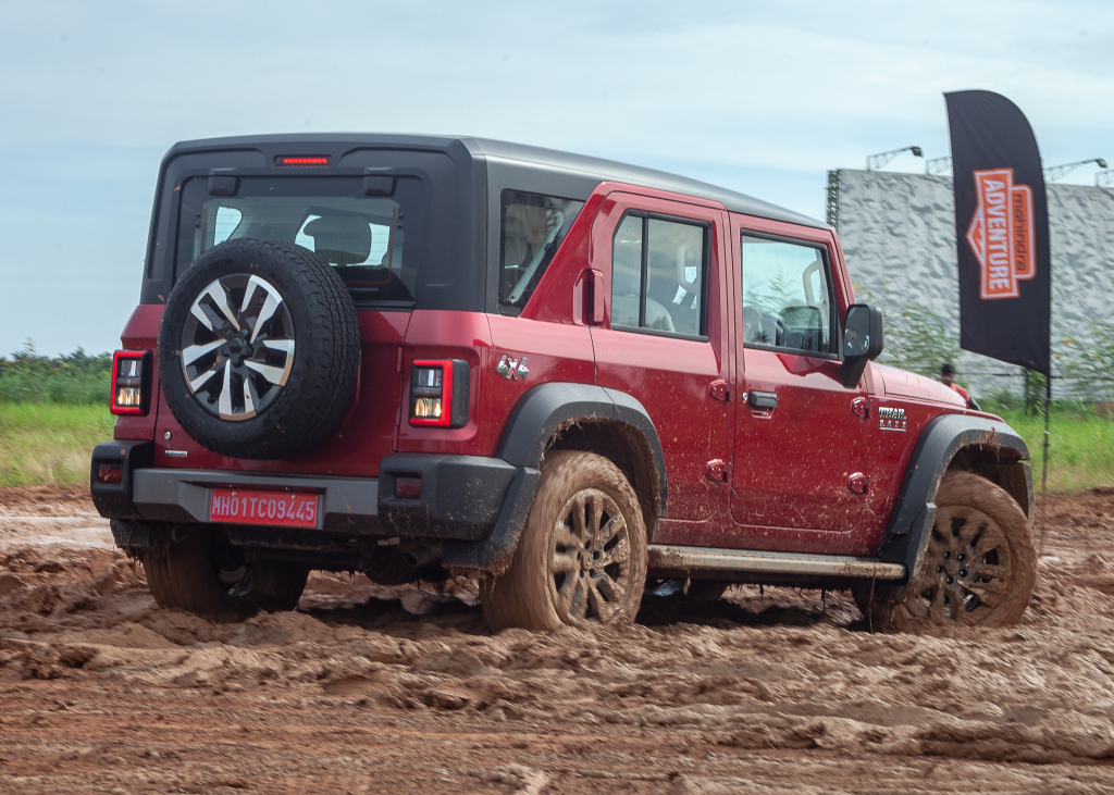 Mahindra Thar Roxx Wins 2025 Indian Car of the Year (ICOTY) Award 9