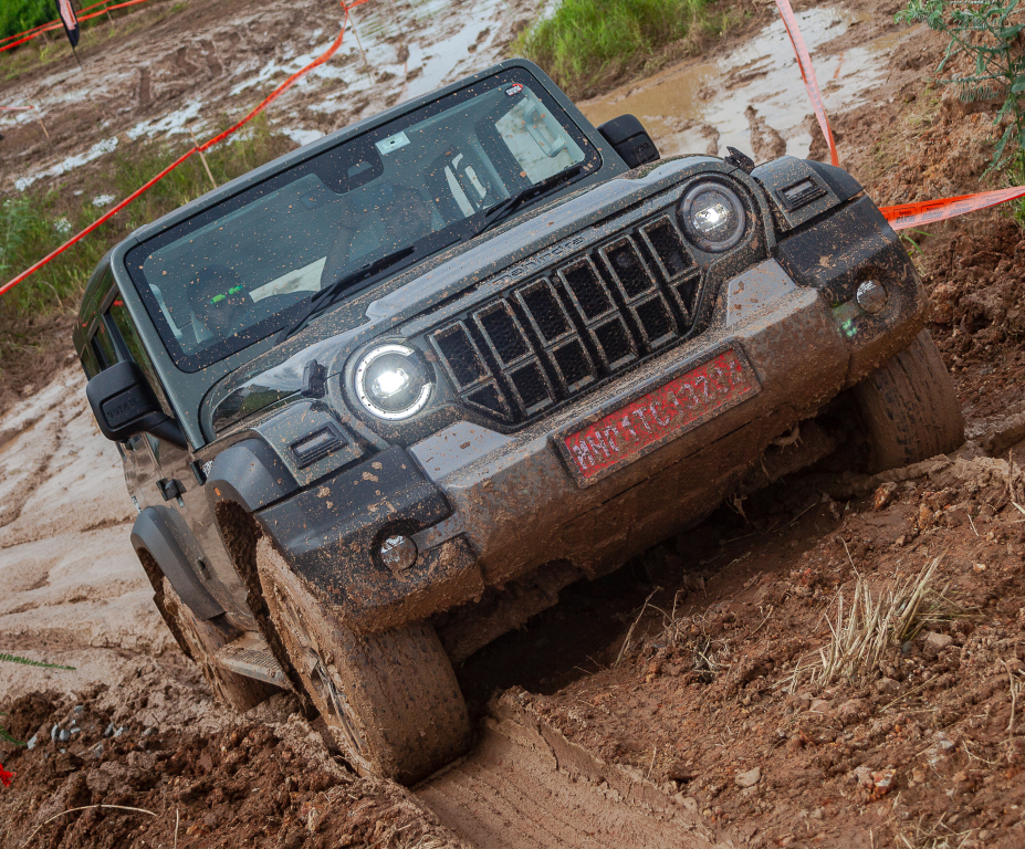 Mahindra Thar Roxx Wins 2025 Indian Car of the Year (ICOTY) Award 10