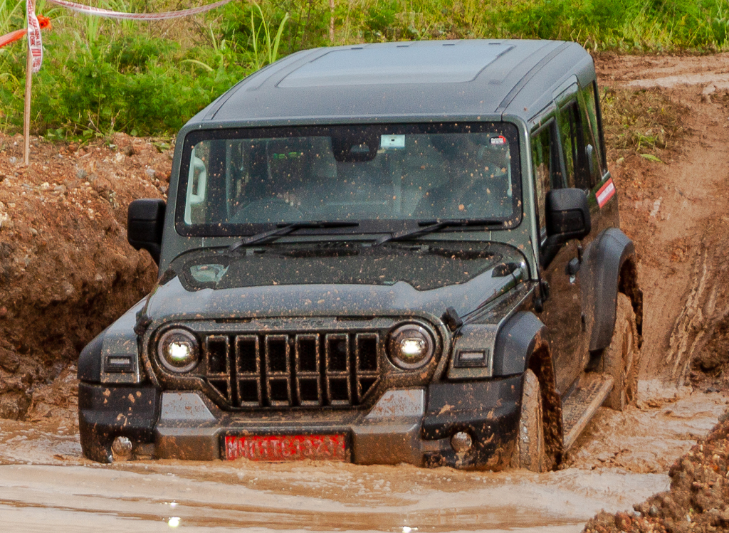 Mahindra Thar Roxx Wins 2025 Indian Car of the Year (ICOTY) Award 12