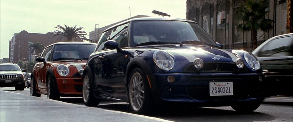 Mini Cooper in "The Italian Job"- The Star Behind the Heist 6